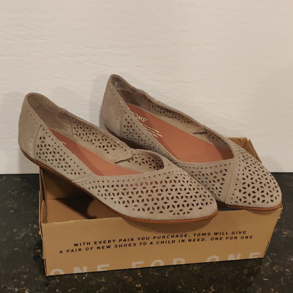 Brand New Jutti Toms (size 10)